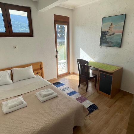 Visitor Yard Bed & Breakfast Plav Luaran gambar