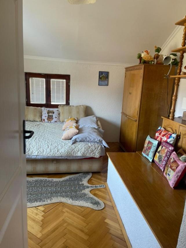 Visitor Yard Bed & Breakfast Plav Luaran gambar